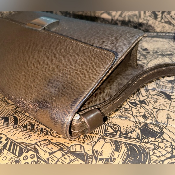 LOUIS VUITTON TAIGA SELENGA BROWN UNISEX CLUTCH - Picture 7 of 14